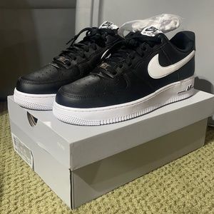 BRAND NEW Nike Air Force 1 Black/White Sneakers